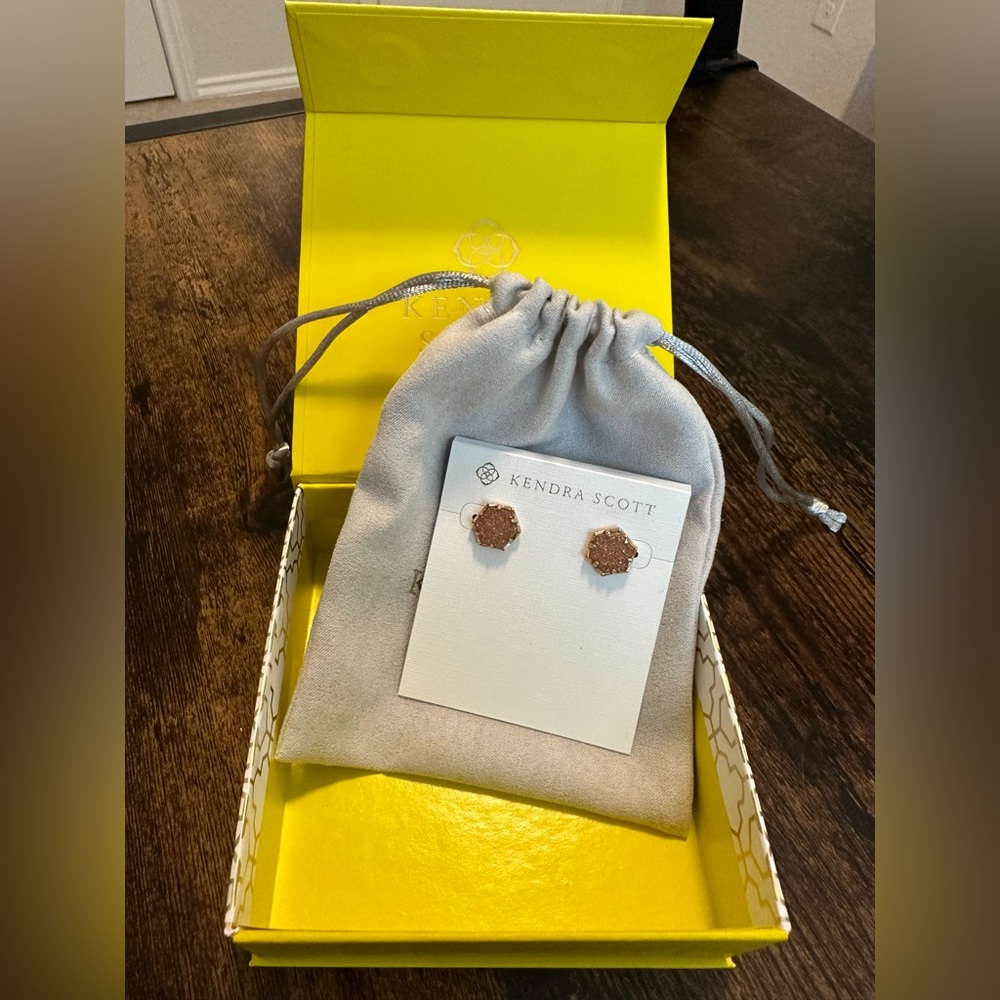 Kendra Scott Earrings